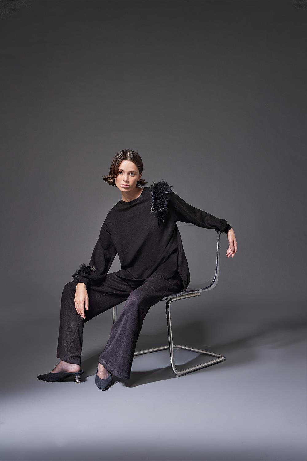 TAŞ VE TÜY DETAYLI TRİKO TUNİK